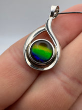 Load image into Gallery viewer, pendant