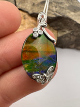 Load image into Gallery viewer, ammolite pendant
