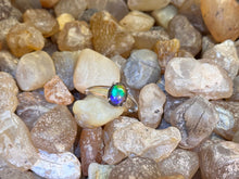 Load image into Gallery viewer, Ammolite ring