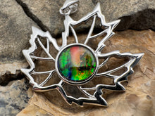 Load image into Gallery viewer, canada leaf pendant