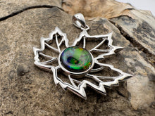 Load image into Gallery viewer, canada leaf pendant
