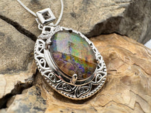 Load image into Gallery viewer, silver ammolite pendant