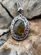 Load image into Gallery viewer, silver ammolite pendant