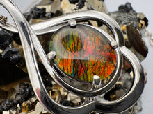 Load image into Gallery viewer, silver ammolite pendant