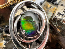 Load image into Gallery viewer, silver ammolite pendant