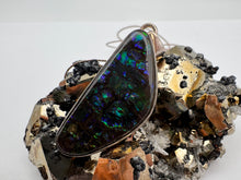 Load image into Gallery viewer, silver free form ammolite