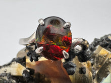 Load image into Gallery viewer, ammolite silver ring