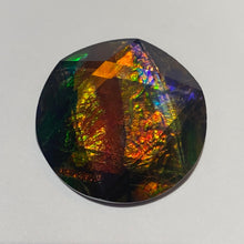 Load image into Gallery viewer, AAA+ ammolite calibrated faceted cabochon. Incredible colour, pink, purple, red, blue, gold, green 6 point star quartz cap. 25x25 mm