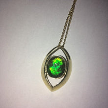 Load image into Gallery viewer, Ammolite pendant Sterling Silver gold plate o25 facetted