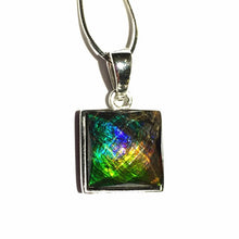 Load image into Gallery viewer, Ammolite pendant Sterling Silver facetted