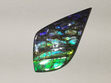 Load image into Gallery viewer, Beautiful dragonskin free form ammolite gemstone 80x45mm 5N