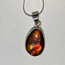 Load image into Gallery viewer, Ammolite pendant Sterling Silver