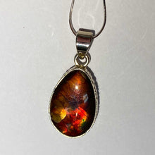 Load image into Gallery viewer, Ammolite pendant Sterling Silver