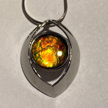 Load image into Gallery viewer, Ammolite pendant Sterling Silver Dragons eye setting