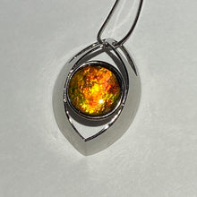 Load image into Gallery viewer, Ammolite pendant Sterling Silver Dragons eye setting