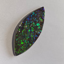 Load image into Gallery viewer, Beautiful green blue sparkling dragon skin free form ammolite gemstone 58x25mm