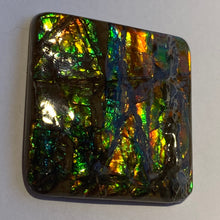 Load image into Gallery viewer, Beautiful bright golden multicoloured ammolite 40x38 mm