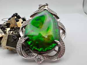 unique silver ammolite pendant