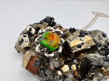 Load image into Gallery viewer, round silver ammolite pendant
