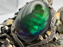 Load image into Gallery viewer, ammolite silver pendant
