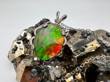 Load image into Gallery viewer, ammolite pendant
