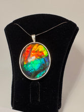 Load image into Gallery viewer, Ammolite pendant
