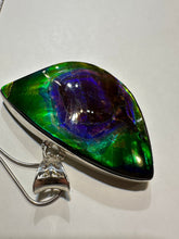 Load image into Gallery viewer, Beautiful ammolite necklace set in silver, featuring vibrant blues and purples
