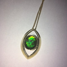 Load image into Gallery viewer, Ammolite pendant Sterling Silver gold plate o25 facetted
