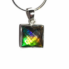 Load image into Gallery viewer, Ammolite pendant Sterling Silver facetted
