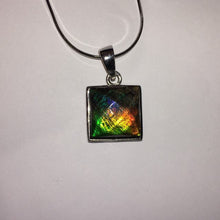 Load image into Gallery viewer, Ammolite pendant Sterling Silver facetted
