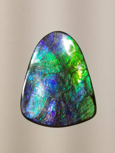 Very rare hand polished no resin purple/blue/green ammolite Gemstone  100x76mm 6O - thickness 5mm