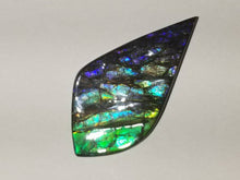 Load image into Gallery viewer, Beautiful dragonskin free form ammolite gemstone 80x45mm 5N
